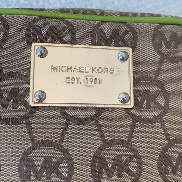 Michael Kors Mini Crossbody Bag - Picture 4 of 12